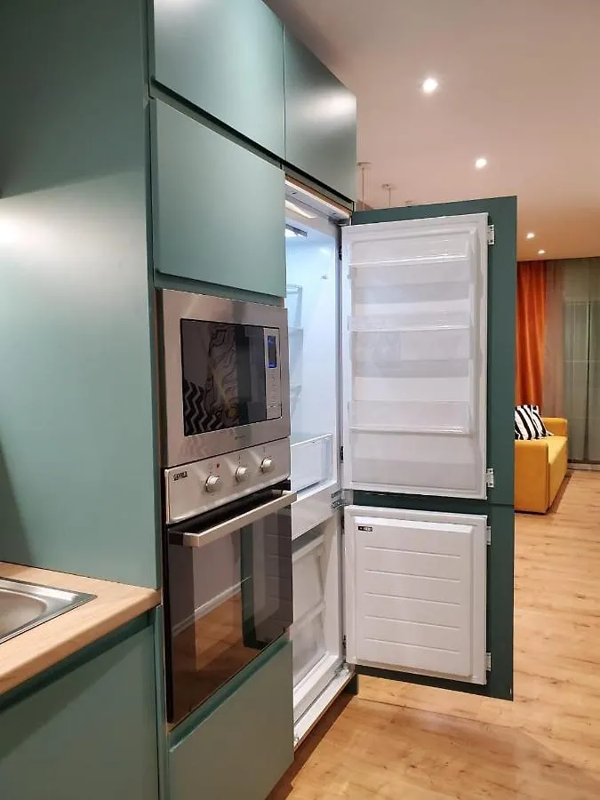 Helga'S Deluxe 2 Lägenhet Tirana