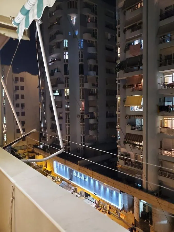 Helga'S Deluxe 2 Lägenhet Tirana Albanien